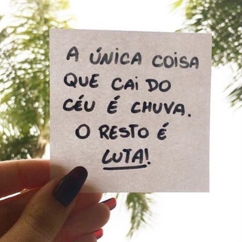 AUnicaCoisaQueCaiDoCeuEChuvaORestoELuta.jpg AUnicaCoisaQueCaiDoCeuEChuvaORestoELuta.jpg