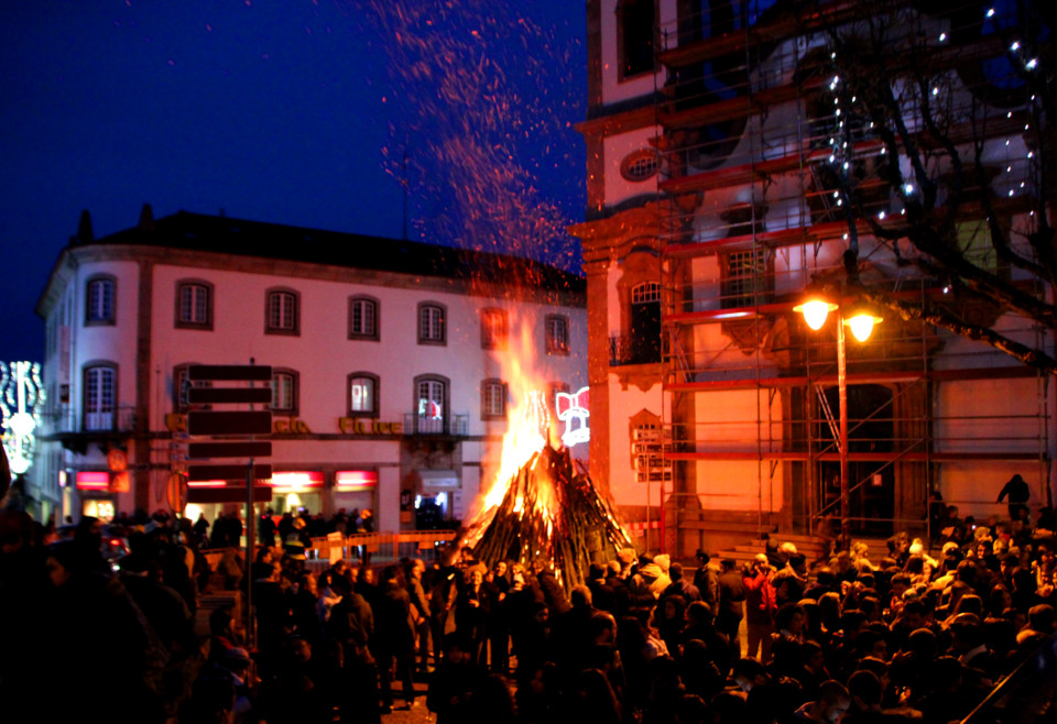 Fogueira de NATAL - Guarda .jpg