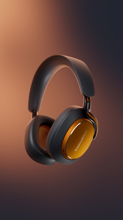 B&W - Px8 S2 McLaren Edition - Beauty 1 - 9x16.jpg