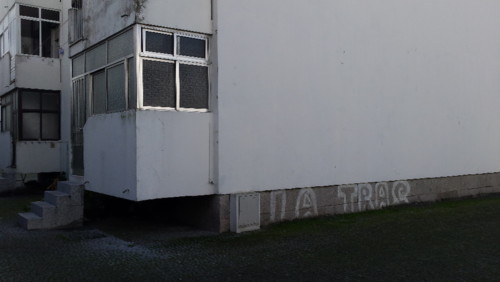 Lá trás fafe grafiti