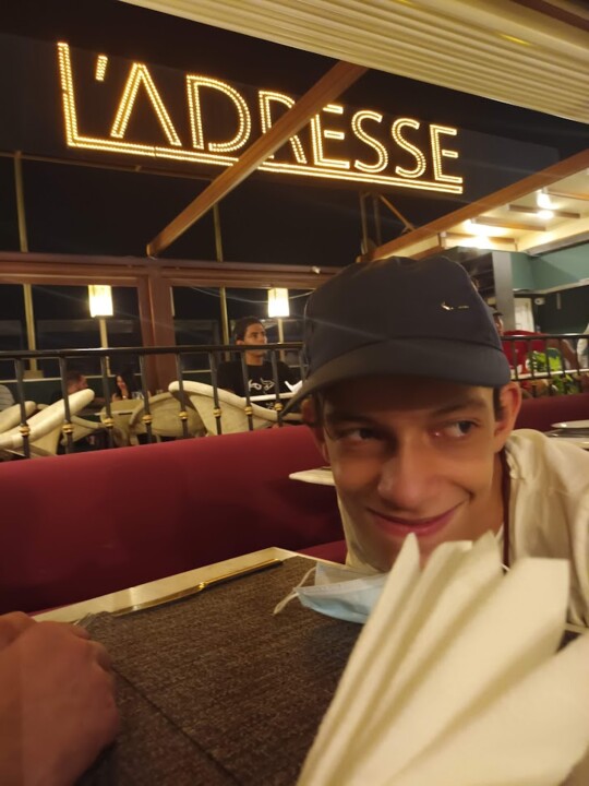 Não me canso disto_restaurante.jpg