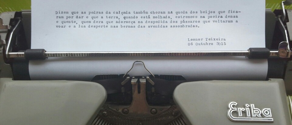 MAQUINA ESCREVER ERIKA.jpg