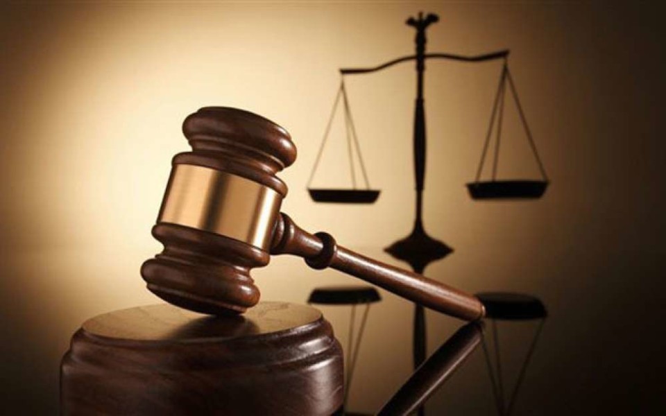 21466235_LCCqA[1].jpg