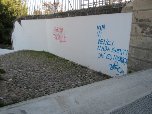 Jardim Botânico, muros exteriores.JPG