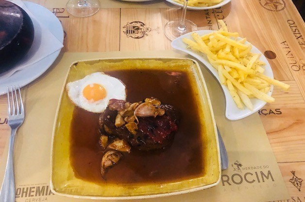 bife restaurante saca-rolhas.jpg