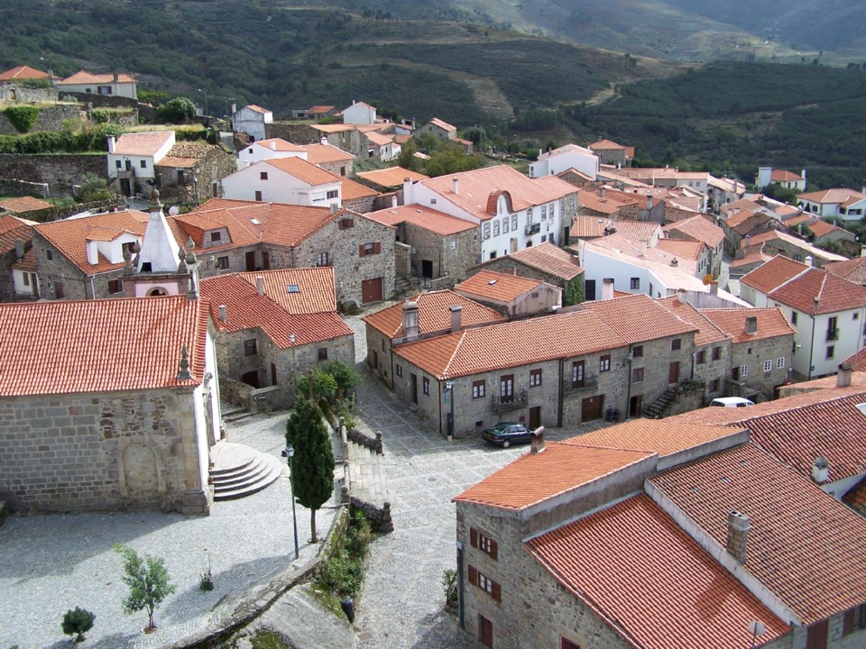 Castelo_Linhares_2.jpg