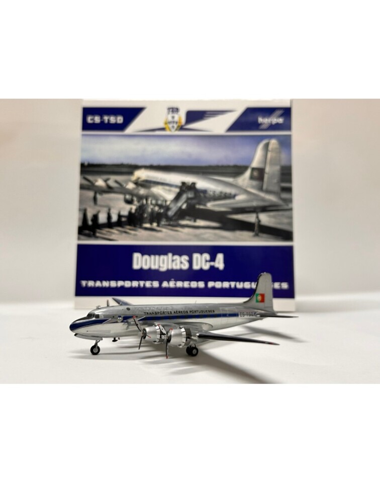 Douglas DC-4 Transportes Aéreos Portugueses CS-TSD (Sky Shop, s.d.)