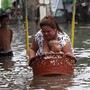 Cheias provocadas pelo tufão Linfa, Filipinas 