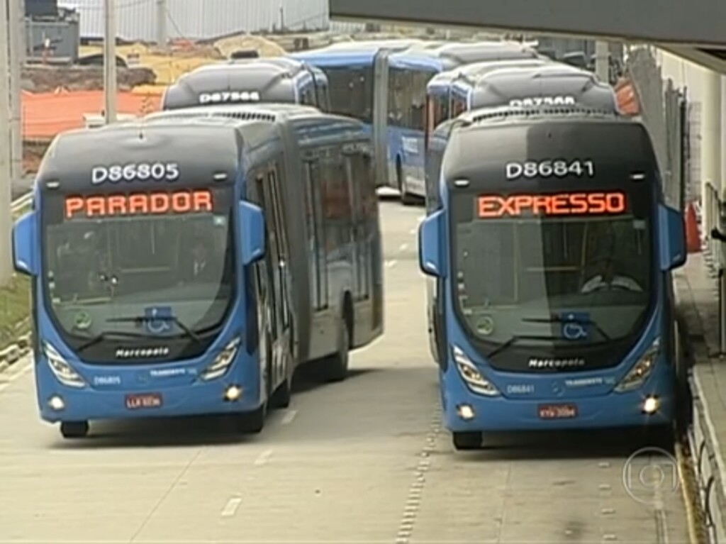 TransOeste - 12 novos &ocirc;nibus, modelos diferentes,