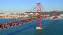 ponte 25 abril.jpg