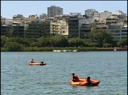 Lagoa Rodrigo de Freitas - Bombeiros no resgate do