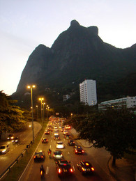 Vias Expressas - Auto Estrada Lagoa-Barra - São C